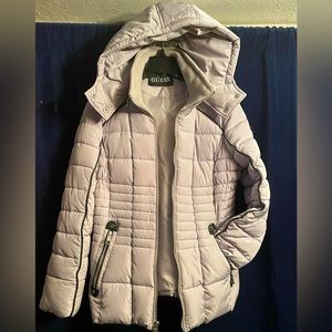 Large Guess light gray puffer jacket